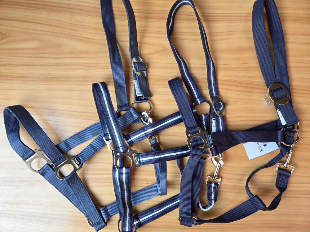 3ks pastevních ohlávek Horze modré, vel. FULL